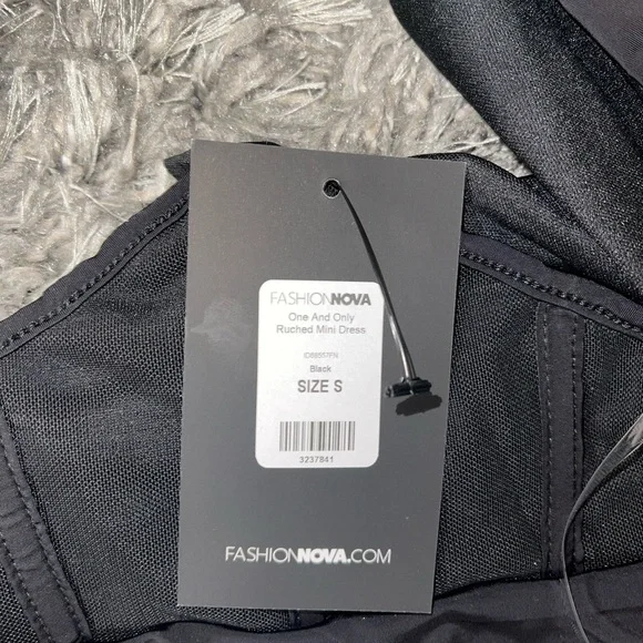 Fashion Nova Dress - Picture 5 of 7